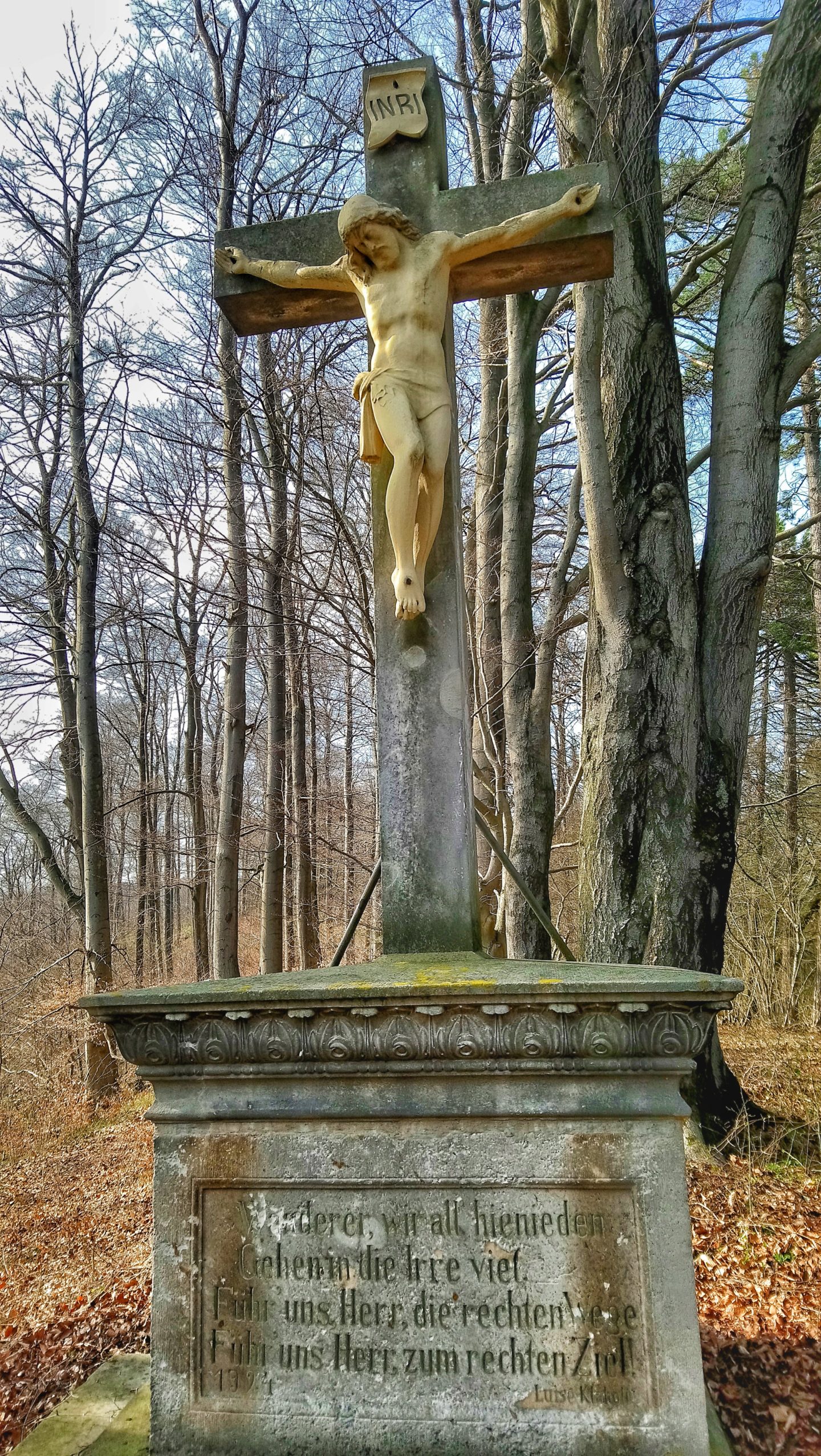 Osterspaziergang zum Reelser Kreuz – Bad Driburg im Blick